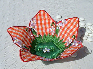 Freestanding Lace and Applique Strawberry Bowls - aStitch aHalf