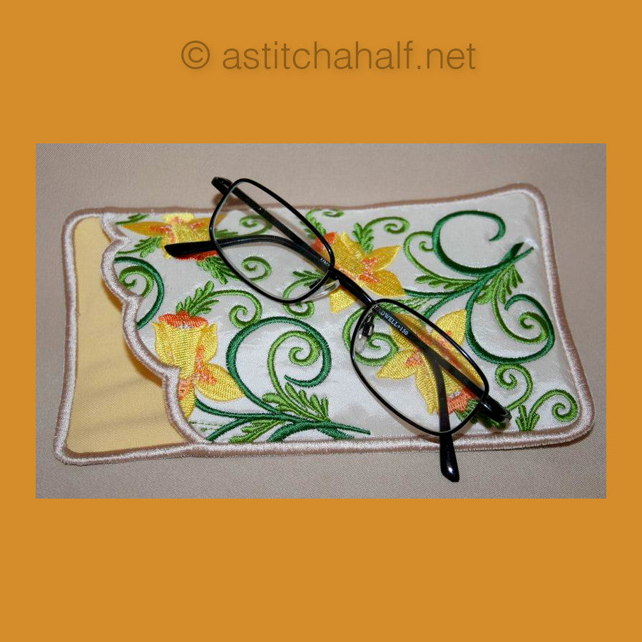 Daffodil Eyeglass Case - a-stitch-a-half