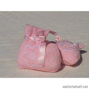 Freestanding Lace Baby Booties - aStitch aHalf