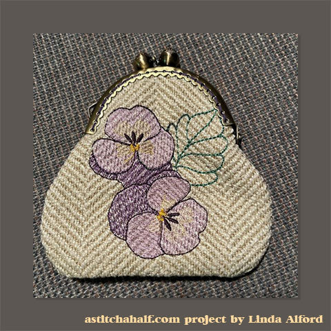 Customer project: Flower Love D letter by Linda from Austin Texas, USA