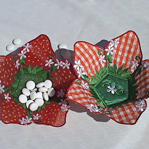 Freestanding Lace and Applique Strawberry Bowls