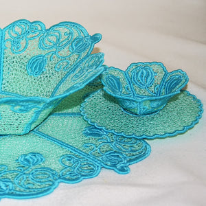 Freestanding Lace Trio Bowl set