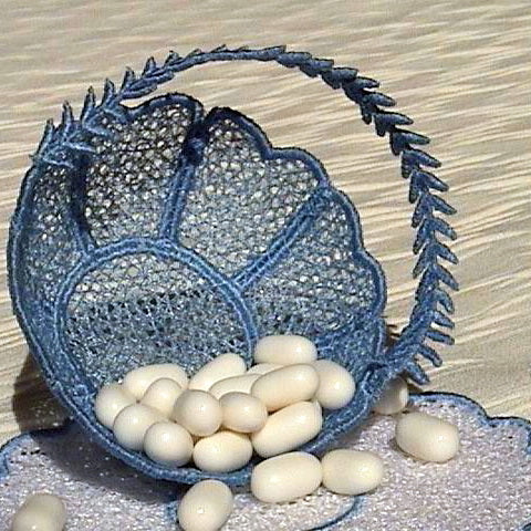 Tiny Freestanding Lace Baskets Galore