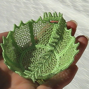 Tiny Freestanding Lace Baskets Galore