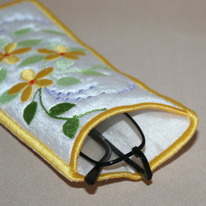 Slim Line Eyeglass Case 03