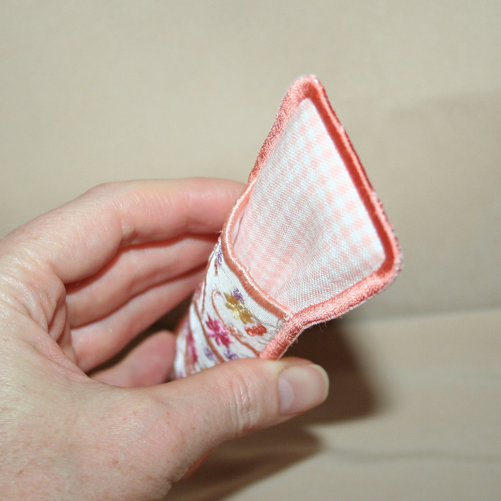 Flutterby Spring Pen and Pencil Sleeve