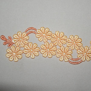 Freestanding Lace Motif Daisy