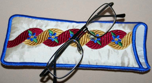 Royal Eyeglass Cases Twist