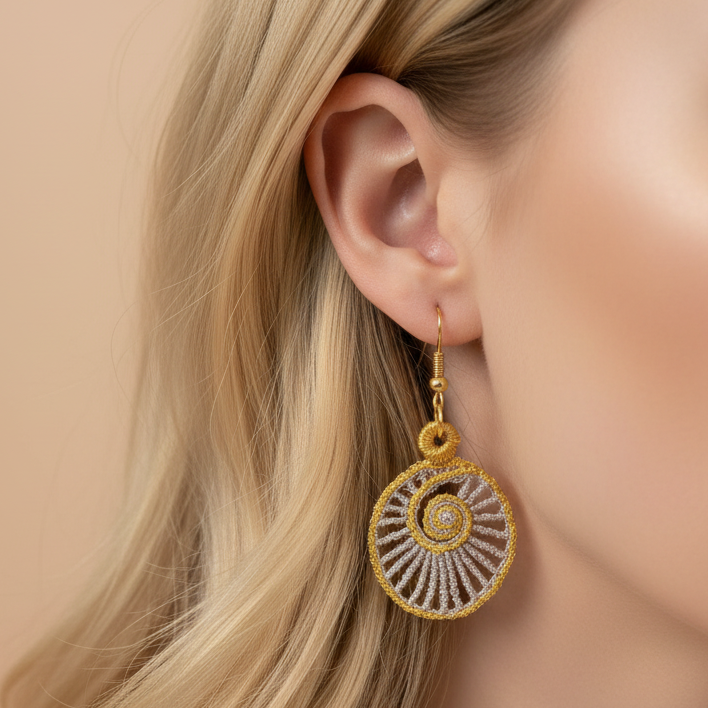 Layla Miniature Freestanding lace Earrings