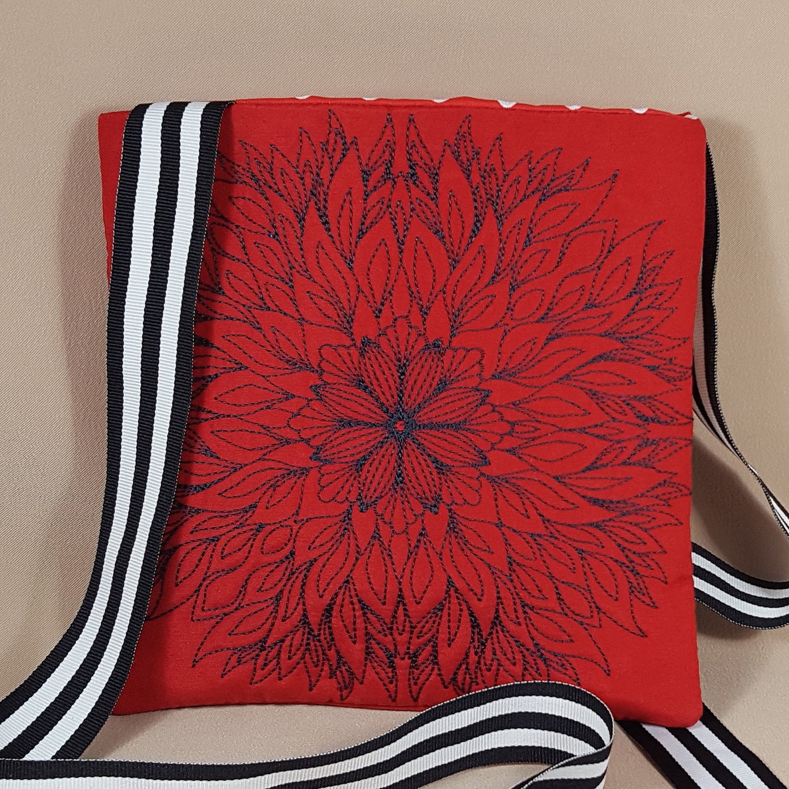 Scorching Sun Monochrome Cross Body Bag