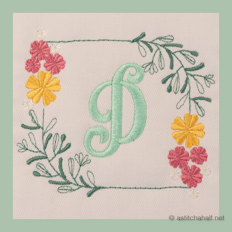 Botanic Crescendo Monogram D