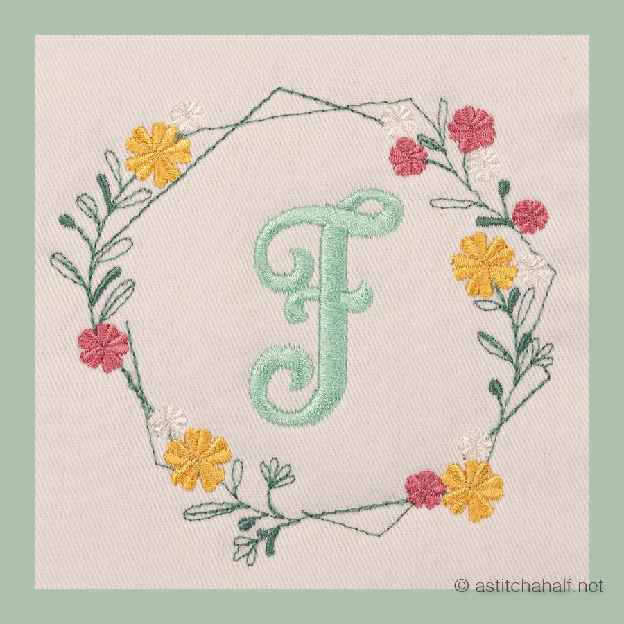 Botanic Crescendo Monogram F