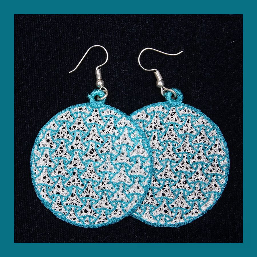 Freestanding Lace Vogue Vignette Earrings