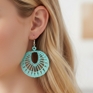 Sara Freestanding Lace Earrings