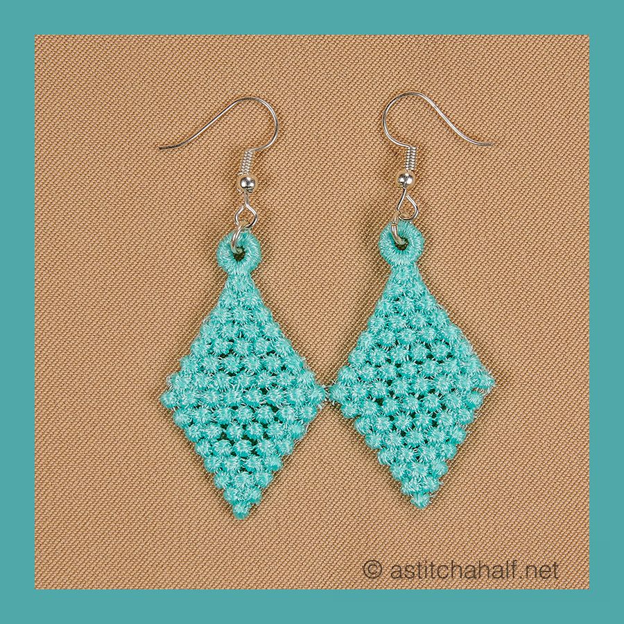 Naia Freestanding Lace Earrings