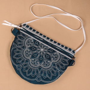 Midnight Moon ITH Zipper Bag