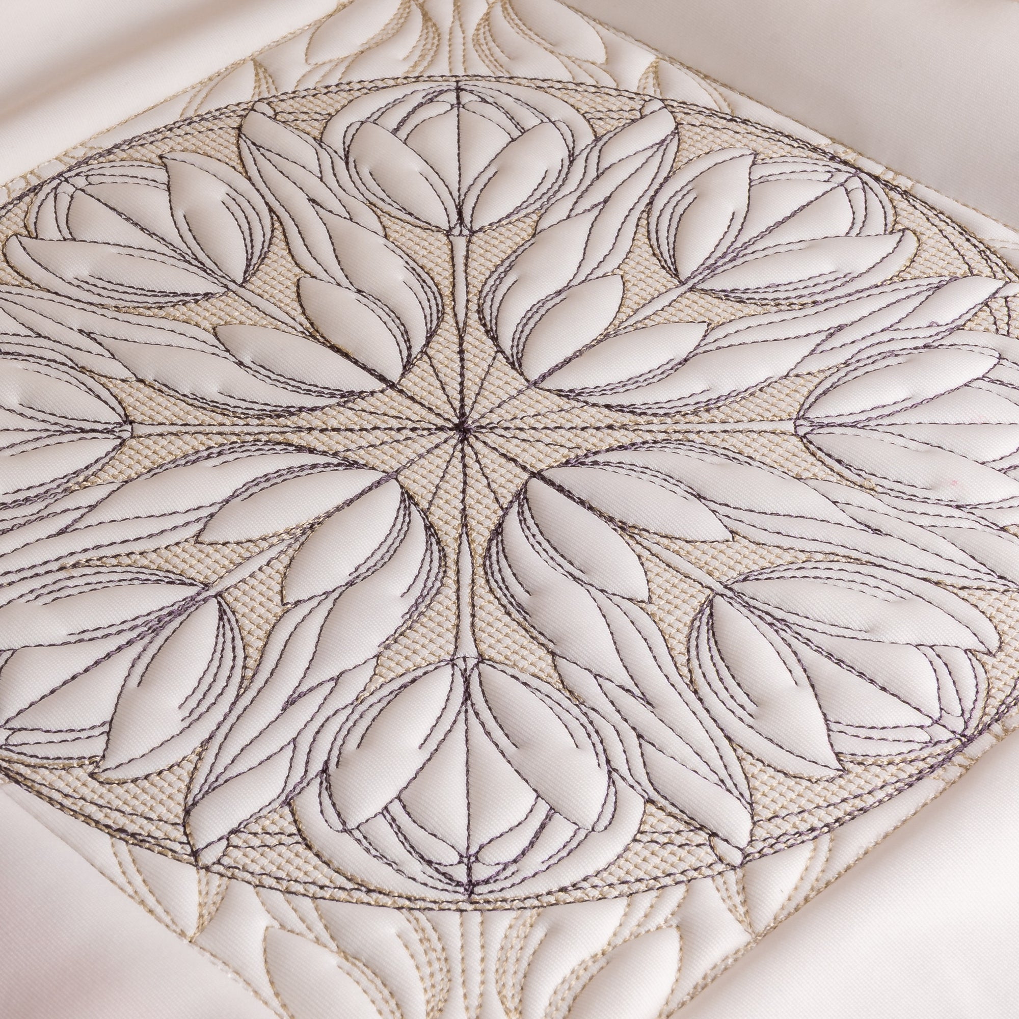 Silent Song Trapunto Variety