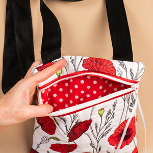 Poppy Kisses ITH Zipperbag