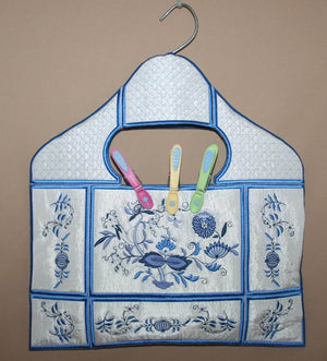 Blue Onion Peg Basket