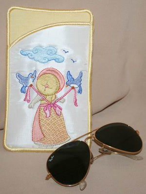 Nature Miss Bonnet Eyeglass Cases