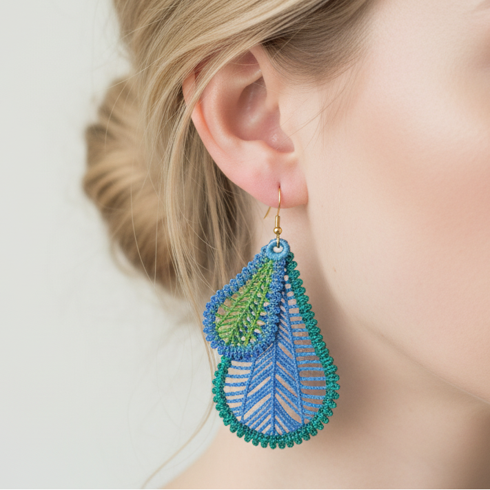 Freestanding Lace Feather Jewels