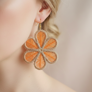 Freestanding Lace Island Jewels