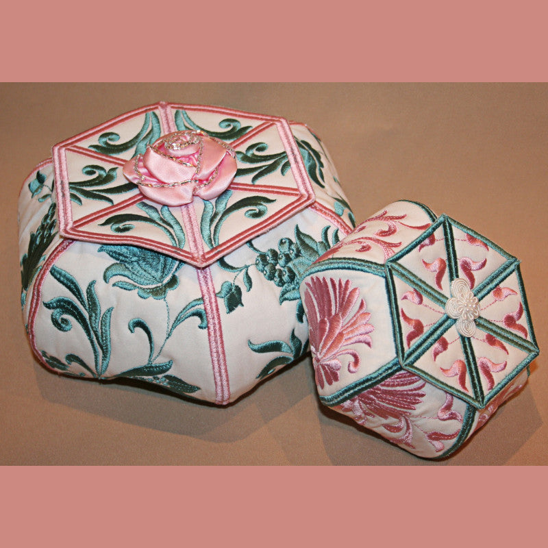 Box de Triomphe - a-stitch-a-half