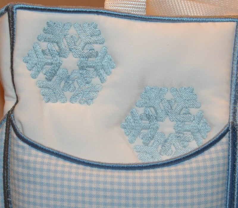 Tote Snowflake - a-stitch-a-half