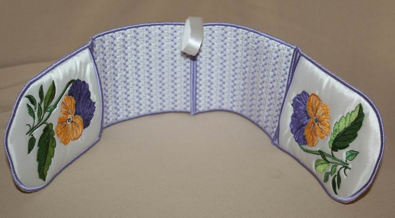 Pansy BBQ Mitt - a-stitch-a-half