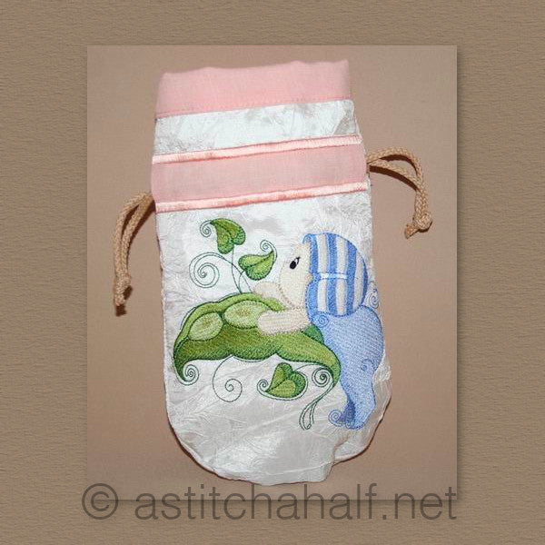 Baby Bubbles First Steps Drawstring Bag - aStitch aHalf