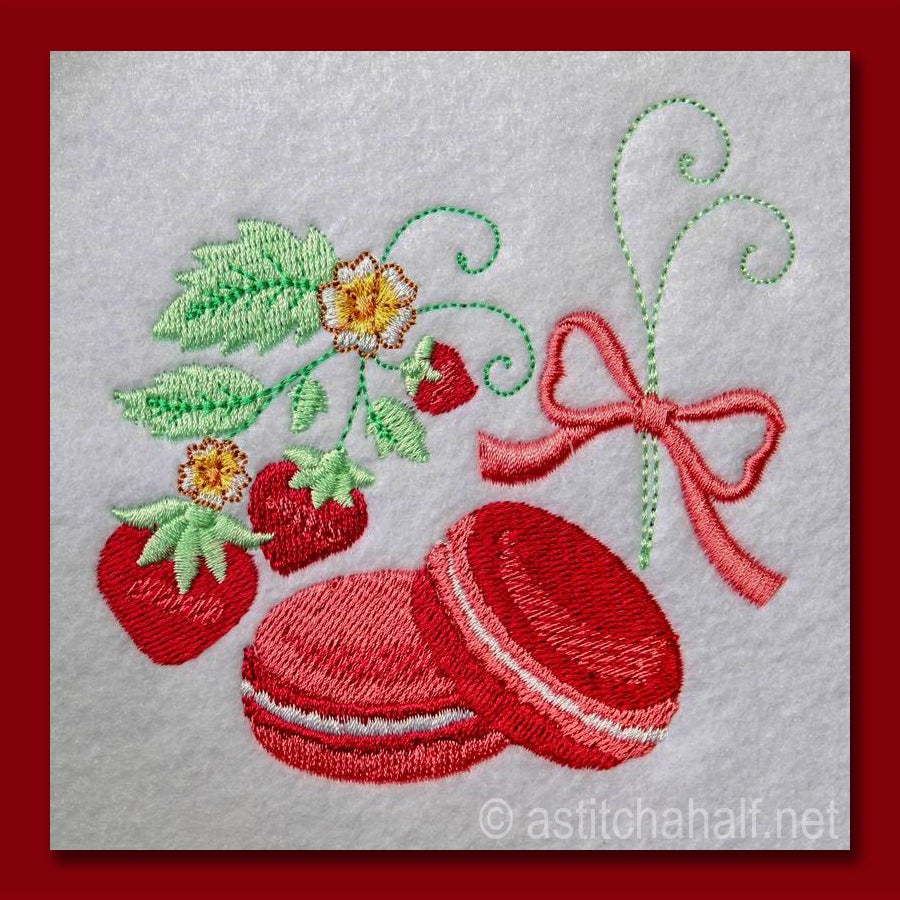 Strawberry Macaroons