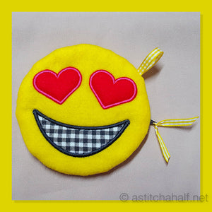 Emoji In Love Bag with in the hoop zipper