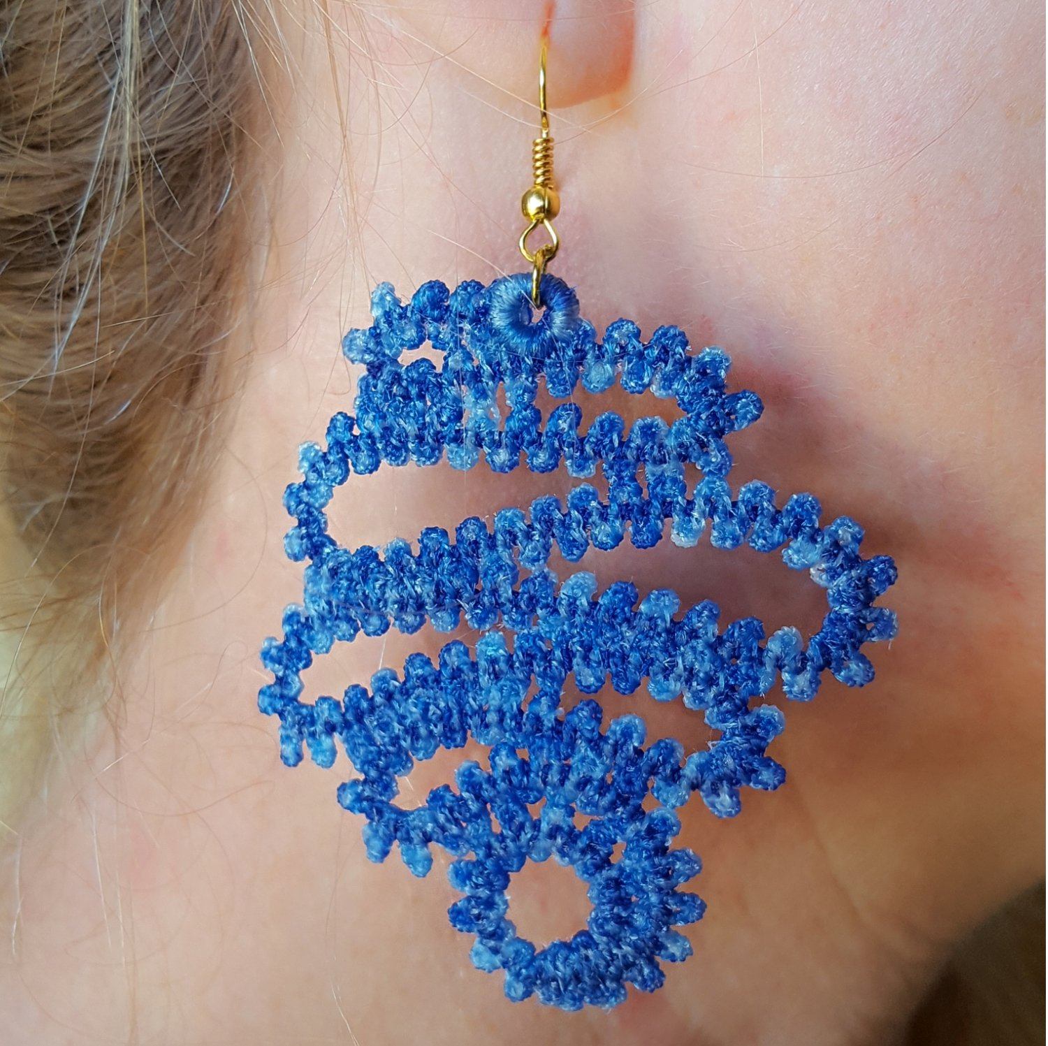 Freestanding Lace Curves Earrings - aStitch aHalf