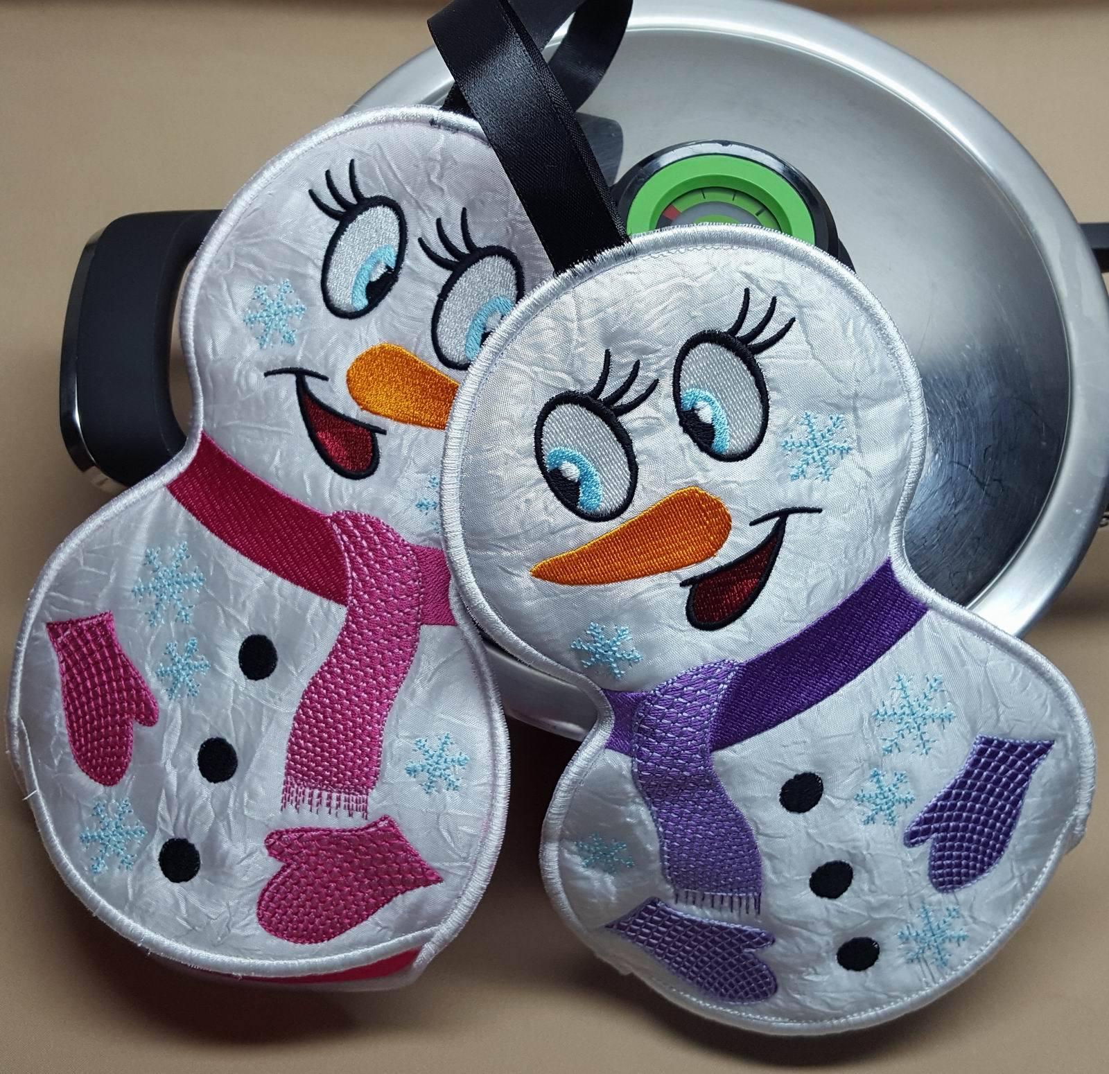 In the Hoop Snowman Oven Gloves and more - aStitch aHalf
