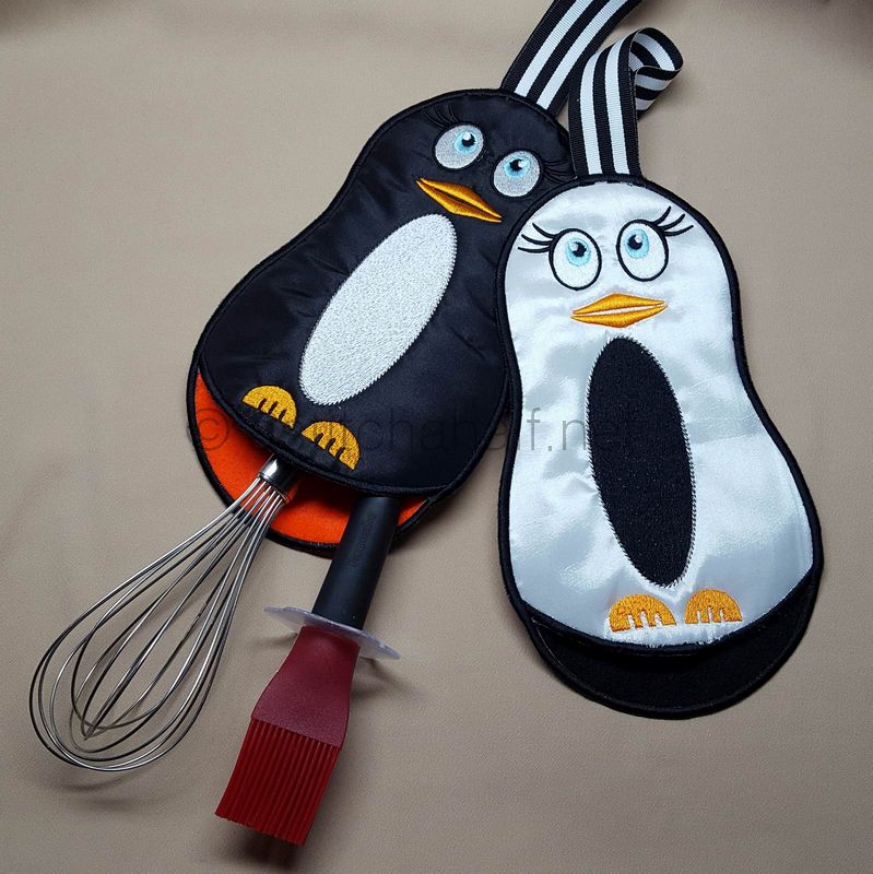 In the Hoop Popular Penguin Oven Gloves - aStitch aHalf