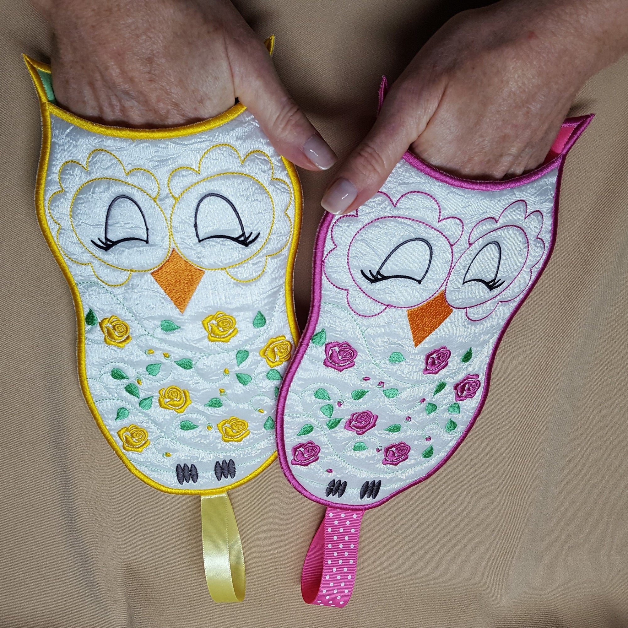 In the Hoop Rosette Owl Oven Gloves - aStitch aHalf