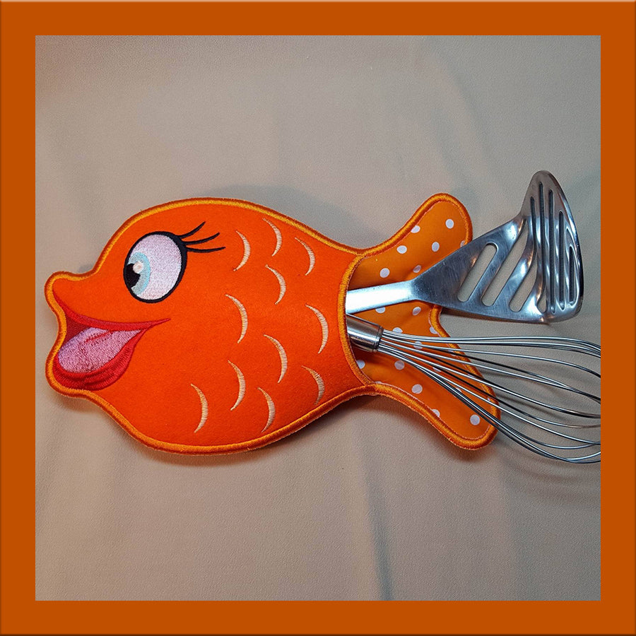 In the Hoop Something Fishy Oven Mitt