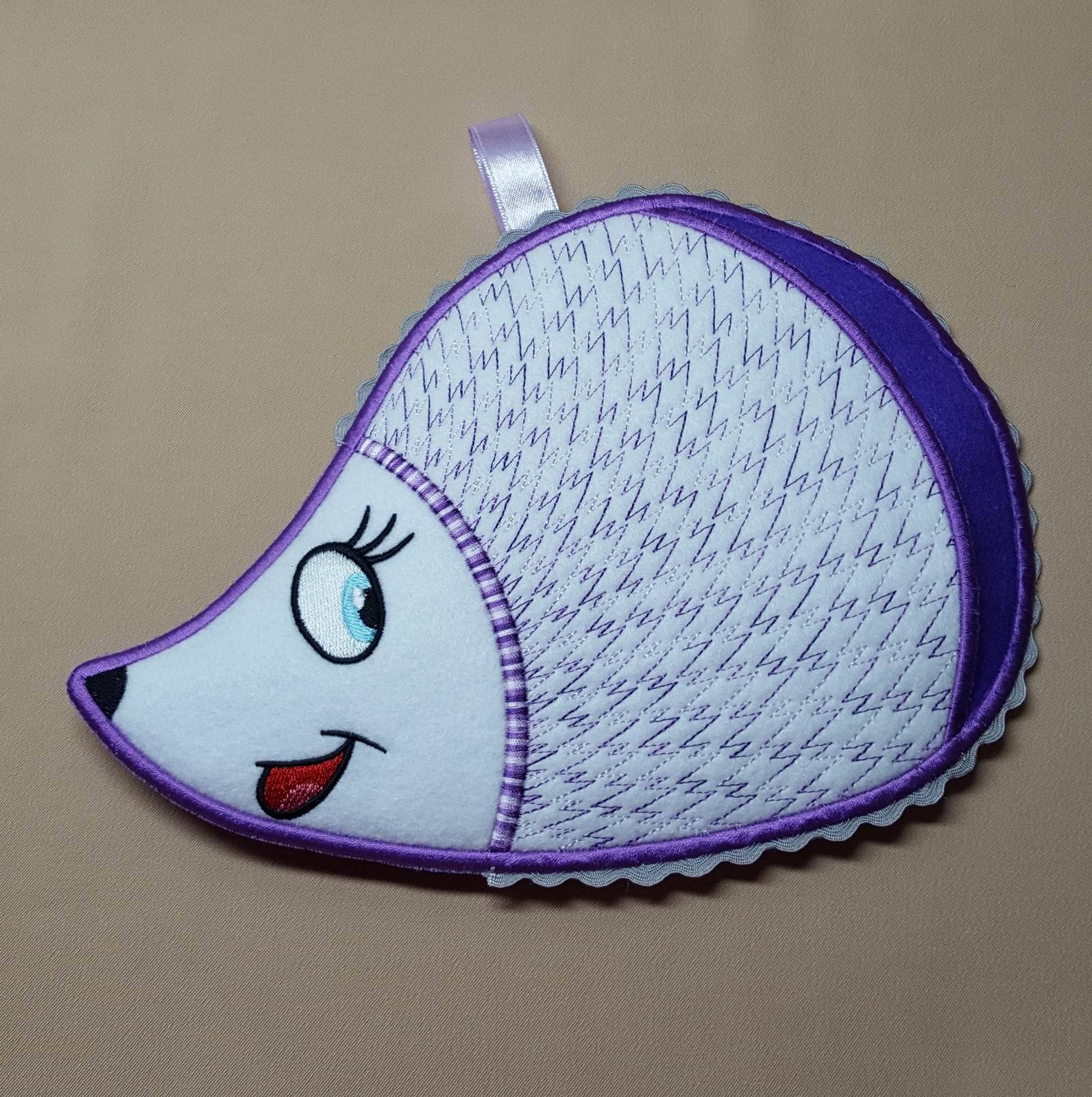 ITH Hello Hedgehog Oven Mitt - aStitch aHalf