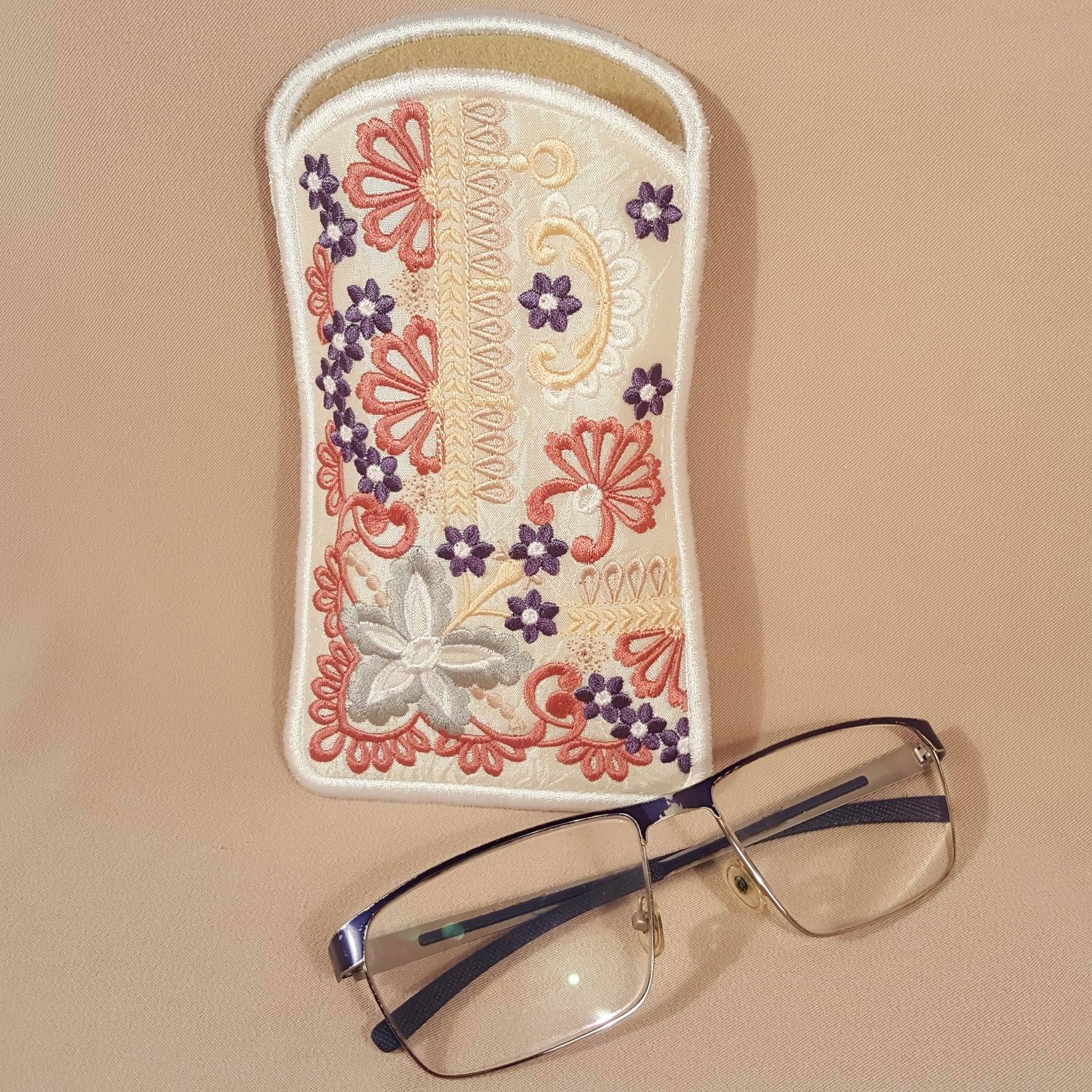 Precious Dreams Eyeglass case