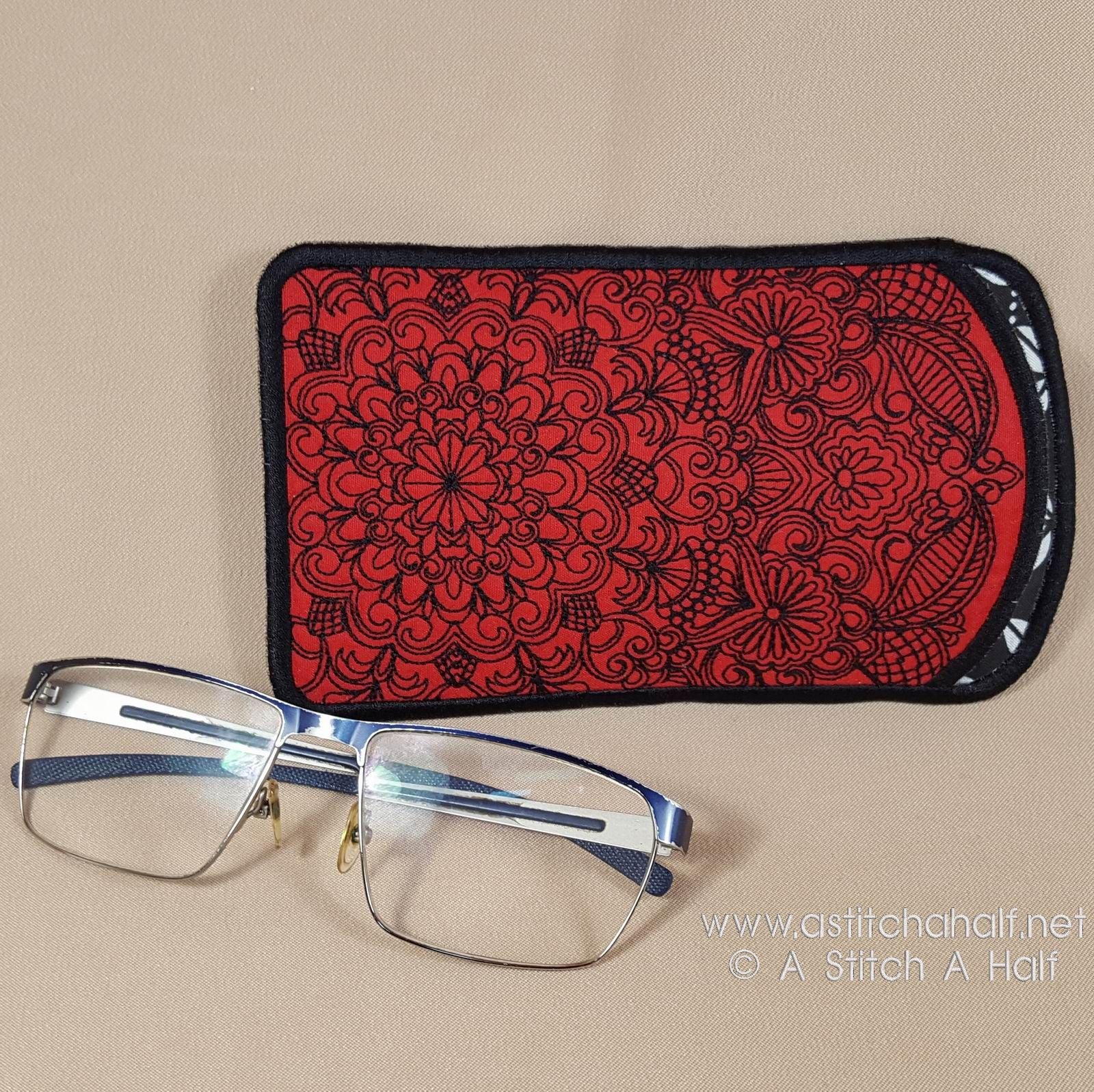 Spectacular Oasis Eyeglasses Case - a-stitch-a-half
