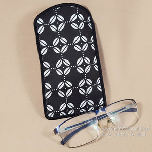 Spectacular Oasis Eyeglasses Case - a-stitch-a-half