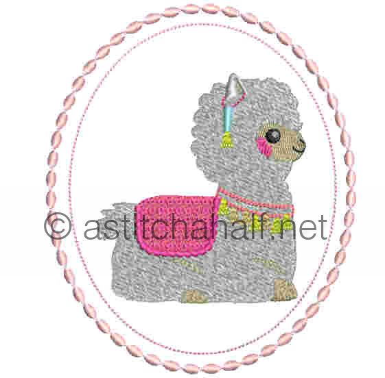 Embroidery Animal Pillow 58cm / Alpaca