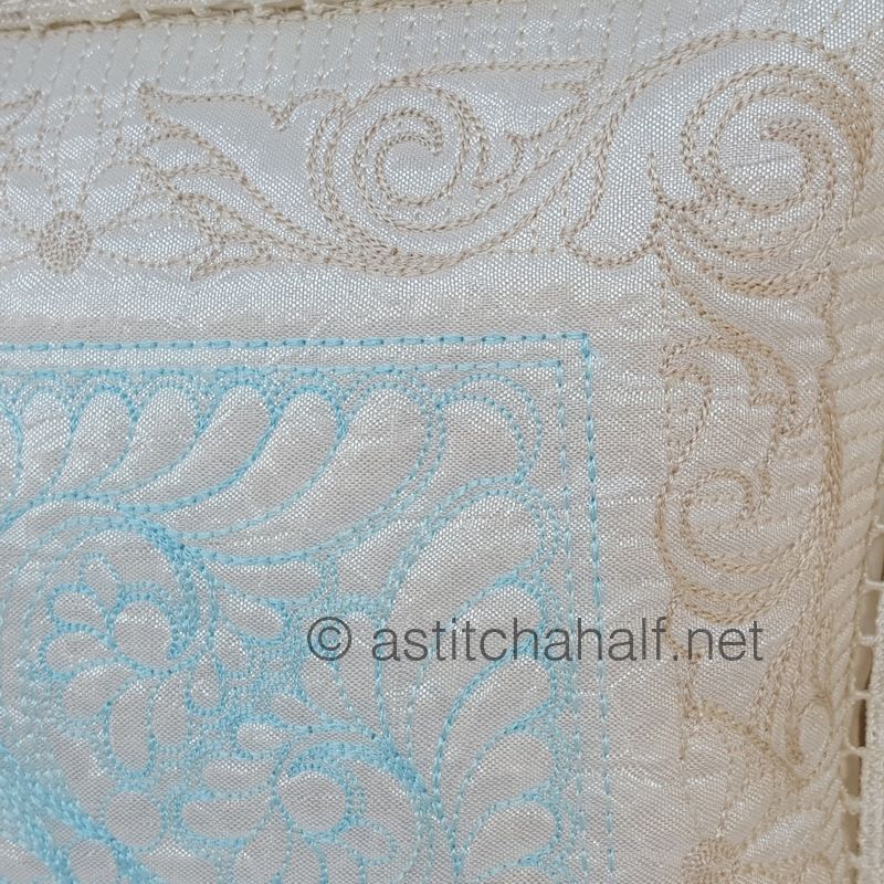 Feather Frost Quilt Bundle