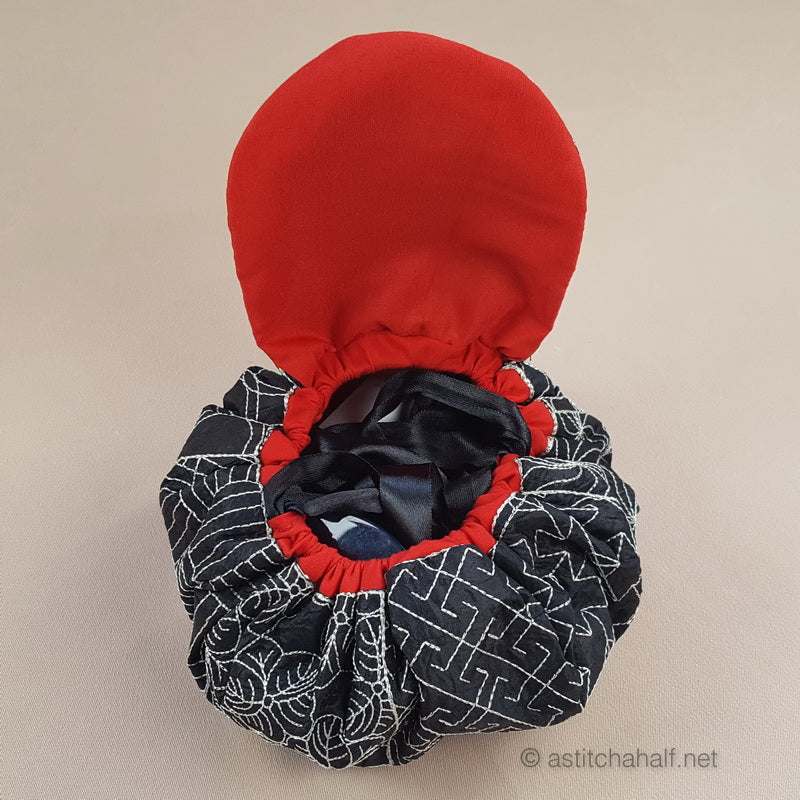 Japanese Crane Circle Bag - aStitch aHalf