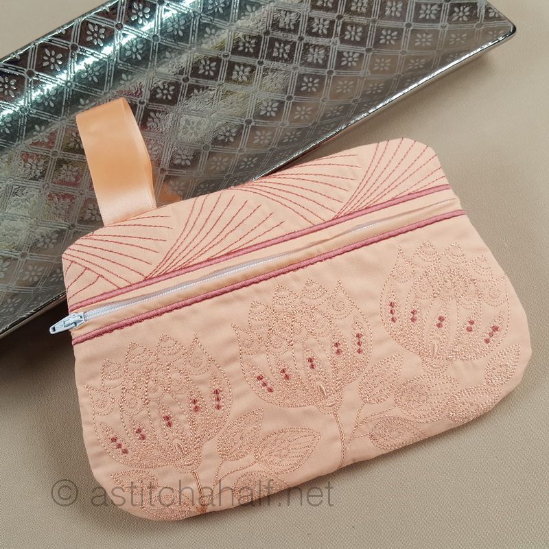 Protea Parade ITH Wrist Purse