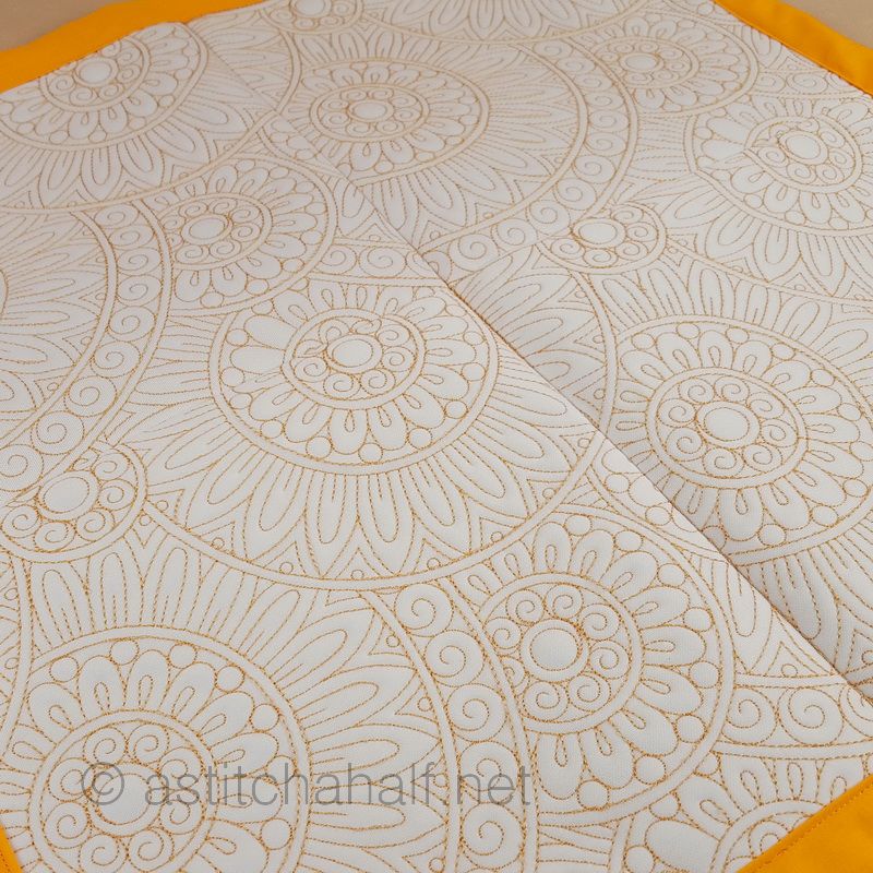Seamless Medallion Quilt Set