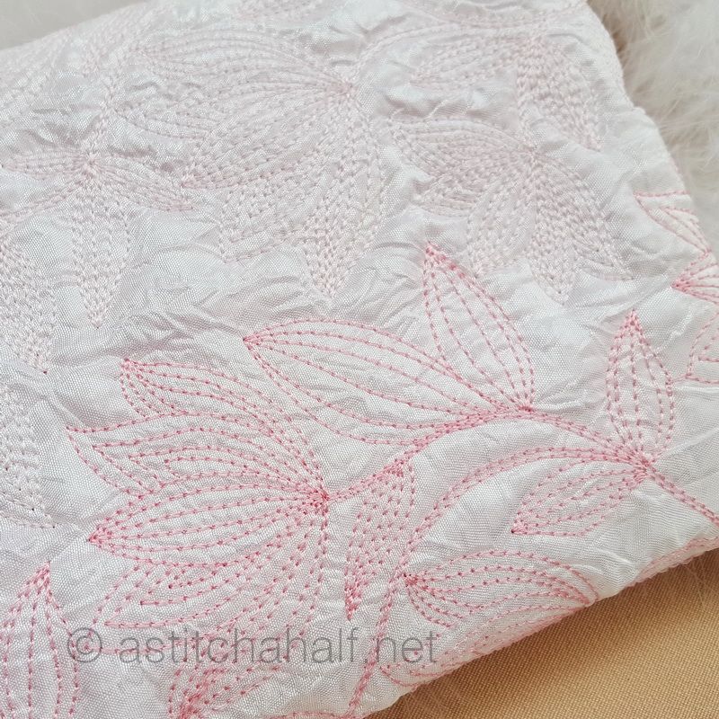 Floral Flush Zipper Purse