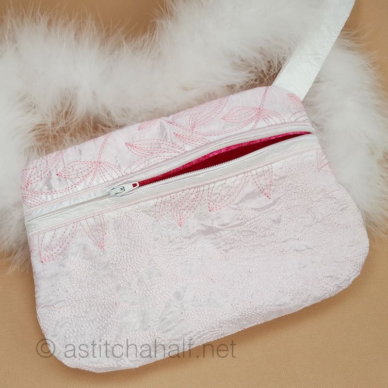 Floral Flush Zipper Purse