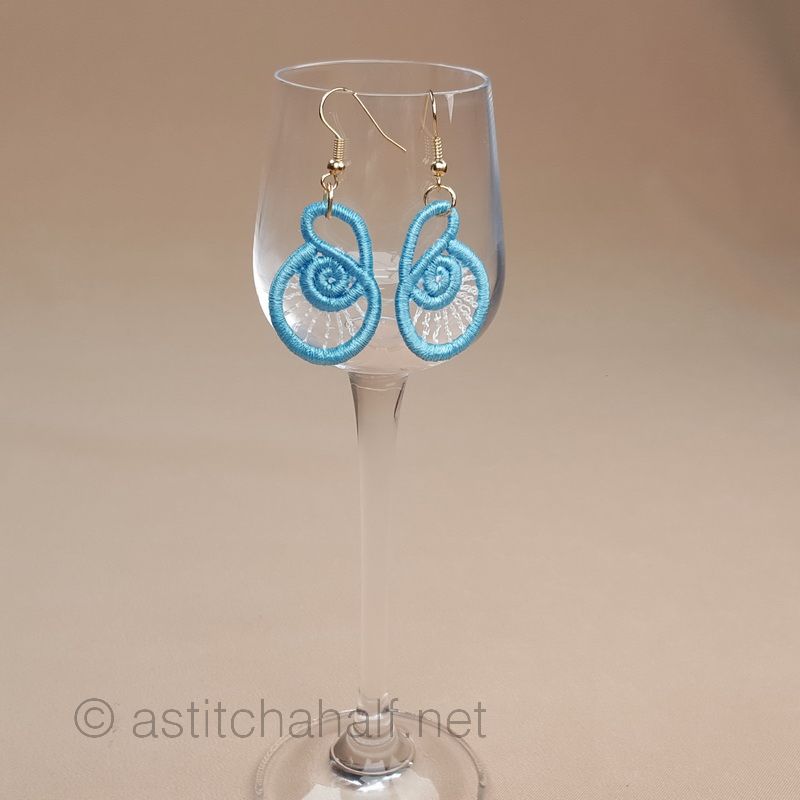 Junonia Freestanding Lace Earrings