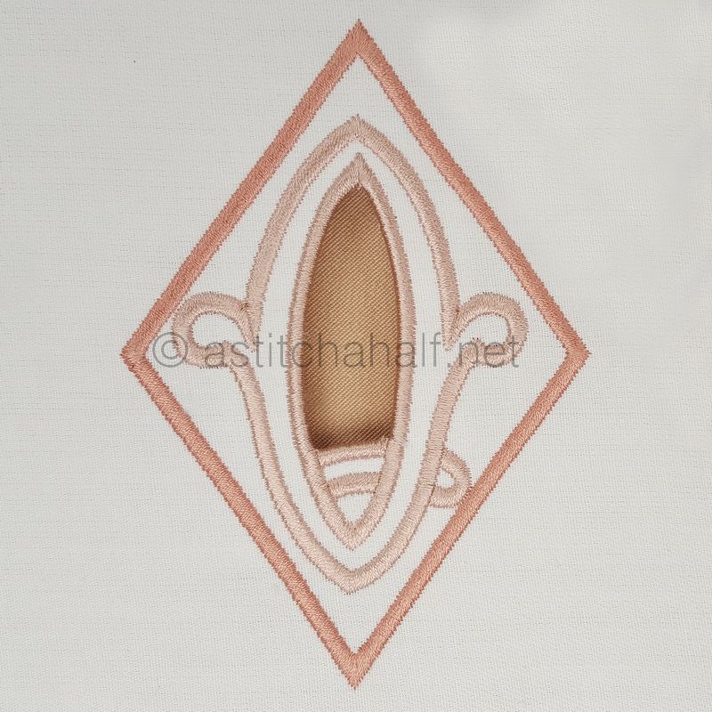 Richelieu Cutwork Monogram Q